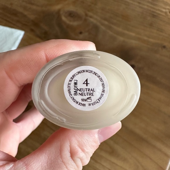 HOST PICK!!! LN — Airbrush Flawless Foundation in “N4” — Charlotte Tilbury - Picture 5 of 5